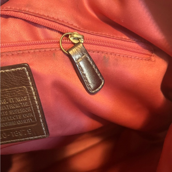 Coach Tan Signature Tote Bag Classic C Monogrammed Fabric - Picture 15 of 17